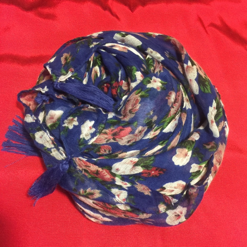 Blue scarf with flowers
